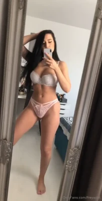 freya_ - Bubble butt