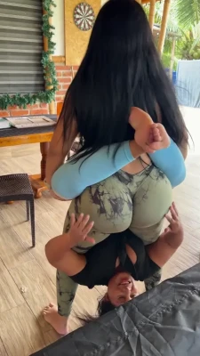 ucnksxhfreffas5ur3aerotg - I thought they were heavy back then😂