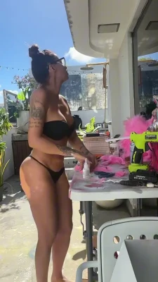 alinne - care to join? 😈