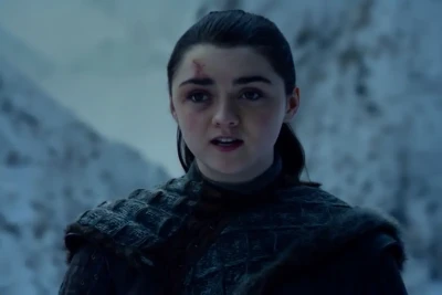 maisie_williams - If you missed this video drop dm me NOW!