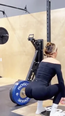 valentinalequeux - My ass sooo fat WTF 😂🍑🍑🍑😍😋