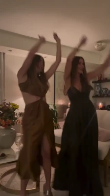 sofiavergara - Imagine just pulling up my dress, ripping my pantyhose and fucking my