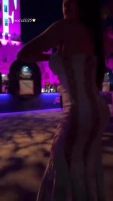 sofiavergara - End of day booty play 😍