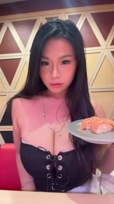 itsrealminnie - Who doesn't love 3 minutes of titty flex and bounce 😈😜. Tips