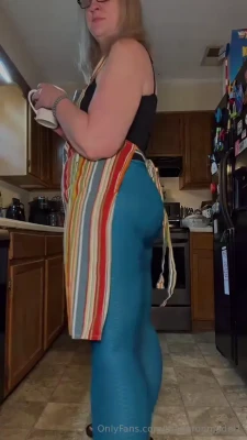 carolynjoslin6 - Check your inbox for a naughty night time sucking from me