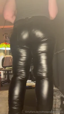 carolynjoslin6 - Follow me on tiktok bb 🙈