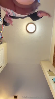 carolynjoslin6 - Imagine your tongue inside