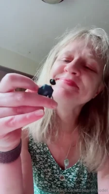 carolynjoslin6 - God my boobs are so HUGE