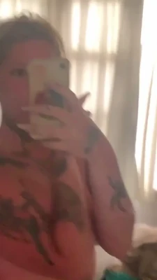 sharonvarg_ - me 🤝🏼 this position