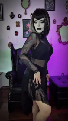 agnes_melo - Bite or spank?