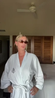 sophieeebrachet - secretary 👉👈