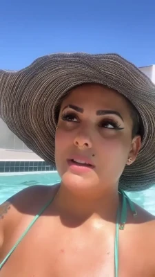 thezombiunicorn - What do you think of my librarian look? Would you come check me out?