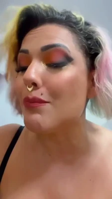 thezombiunicorn - FREE   FREE    barbyy32  barbyy32  Custom content  Sexting   Score  