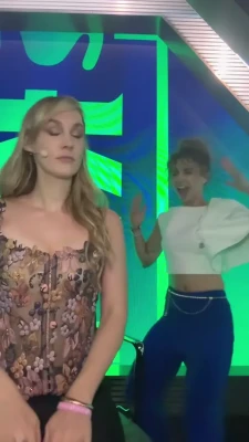laurebv - Tomorrow hot live!! Nude sexy dance 🔥