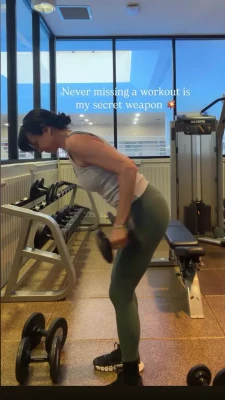 catherine_bell - Quickie before trainning 💪🏻 🏋️‍♂️ Ro gets really