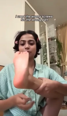 saradeshmukhhh - Or pull the dress down? ⬆️