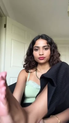 saradeshmukhhh - Do you like me in red?🥰💋