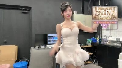 aesoon_1210 - Can you kiss it?