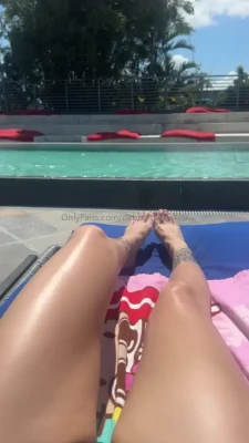 debbiecakes420