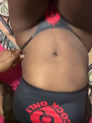 goldm0ufprincess - 4th and one, are you pulling out or nutting?