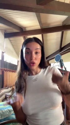 mariabecerra - Hungry for my feet or pussy? 😼