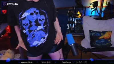 katgunn - my butt sooooo big