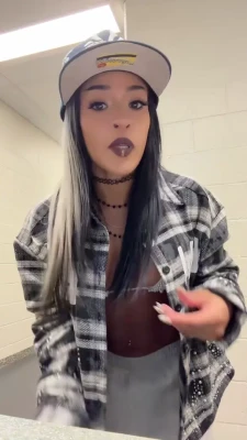zelina_vega - Side view wrinkles In mulls per your request