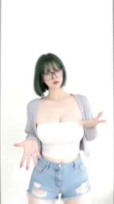amu_mu.0224 - More pearls