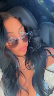 giannattaylor - letting it all hang out ☀️🍆