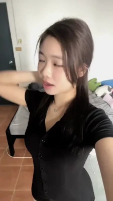 hwmqwa - What I see when my sexy feet are getting worshipped 😋💦