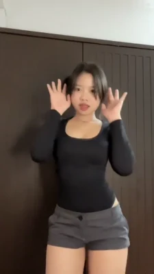 hwmqwa - Who is she? (Or he)
