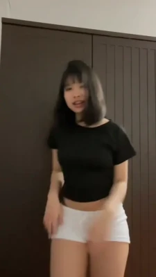 hwmqwa - this bitch scammed me for that toy yall helped me buy :((( so i had