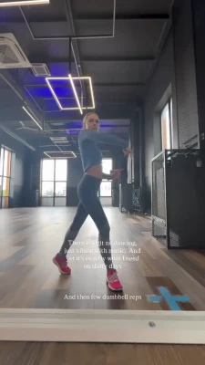 itsskylol - Smile, show my boobs, flex my ass and i have you wrapped around my