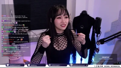 wonnikon - Beautiful feet With A Thick ass for my Users   https feetfinder com