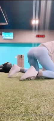 therealbrittfit - Who wants cock