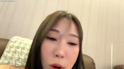 hello_kiko - Big drooly titties 👅💦