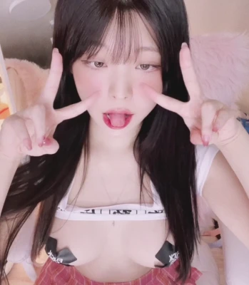 you_s2_diii - VIDEO 76 Candy floss pussy 6:17min video