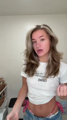 astabush - Hot shower pics! Swipe 👀