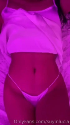 suyinlucia - Nog even en we mogen weer genieten van warme dagen 🥵🥵🥵 wie