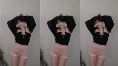hyejicham - Don t look at the caption  look at this dump truck ass beep beep