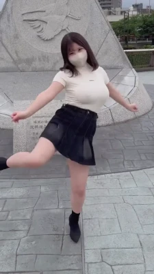 shiromelondayo - A goddess's body is way out of your reach, but you can watch and