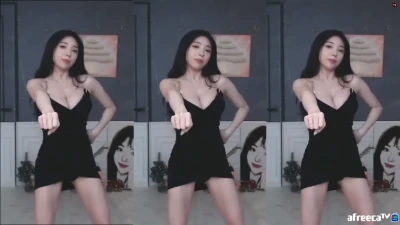 jeehyeounn - Which hole? 😌