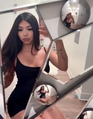 officialcassyy - I’m only here to please you 😈