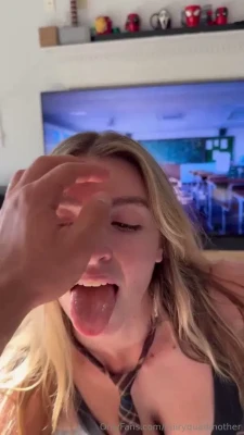 faiiryquadmother - Will you kiss or slap my ass 🍑🤤?