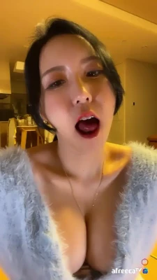 kimjeewoo529 - Holaaa