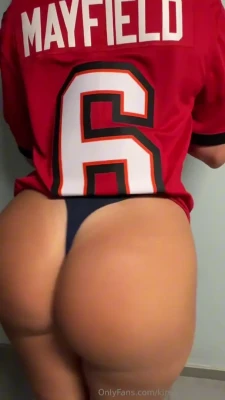 kirstentoosweet - POV: Me about to sit on your face