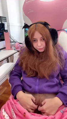 babycaroline6 - Touch yourself to me