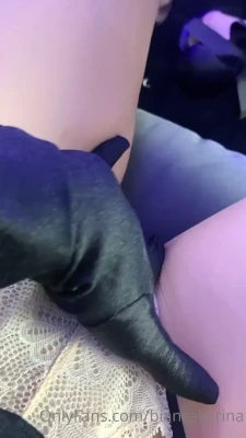 biancakarina - Some jiggles   care to spank