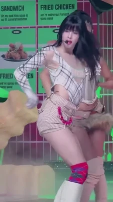 sophia_laforteza - Cómeme