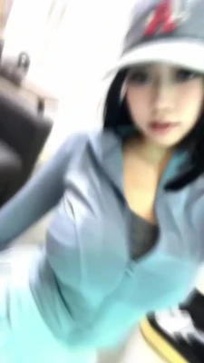 zebra_yang - Sooo ill let you paint my curvy body - if I can paint yours ?